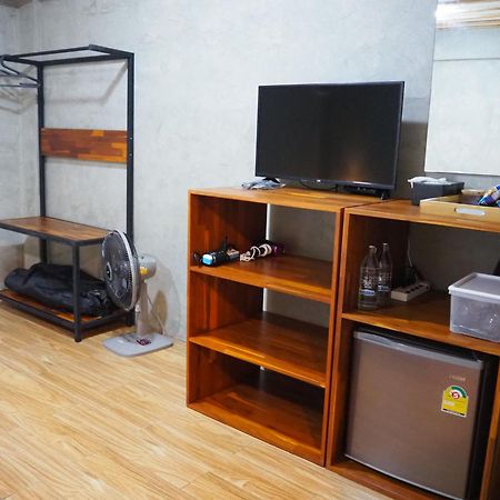 Banmai87 Guest House บ้านไม้87 เกสต์เฮ้าส์ Phra Nakhon Si Ayutthaya Exterior photo