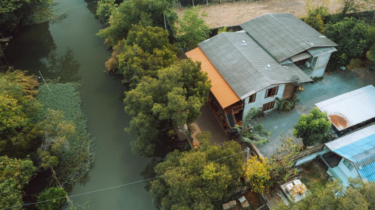 Banmai87 Guest House บ้านไม้87 เกสต์เฮ้าส์ Phra Nakhon Si Ayutthaya Exterior photo