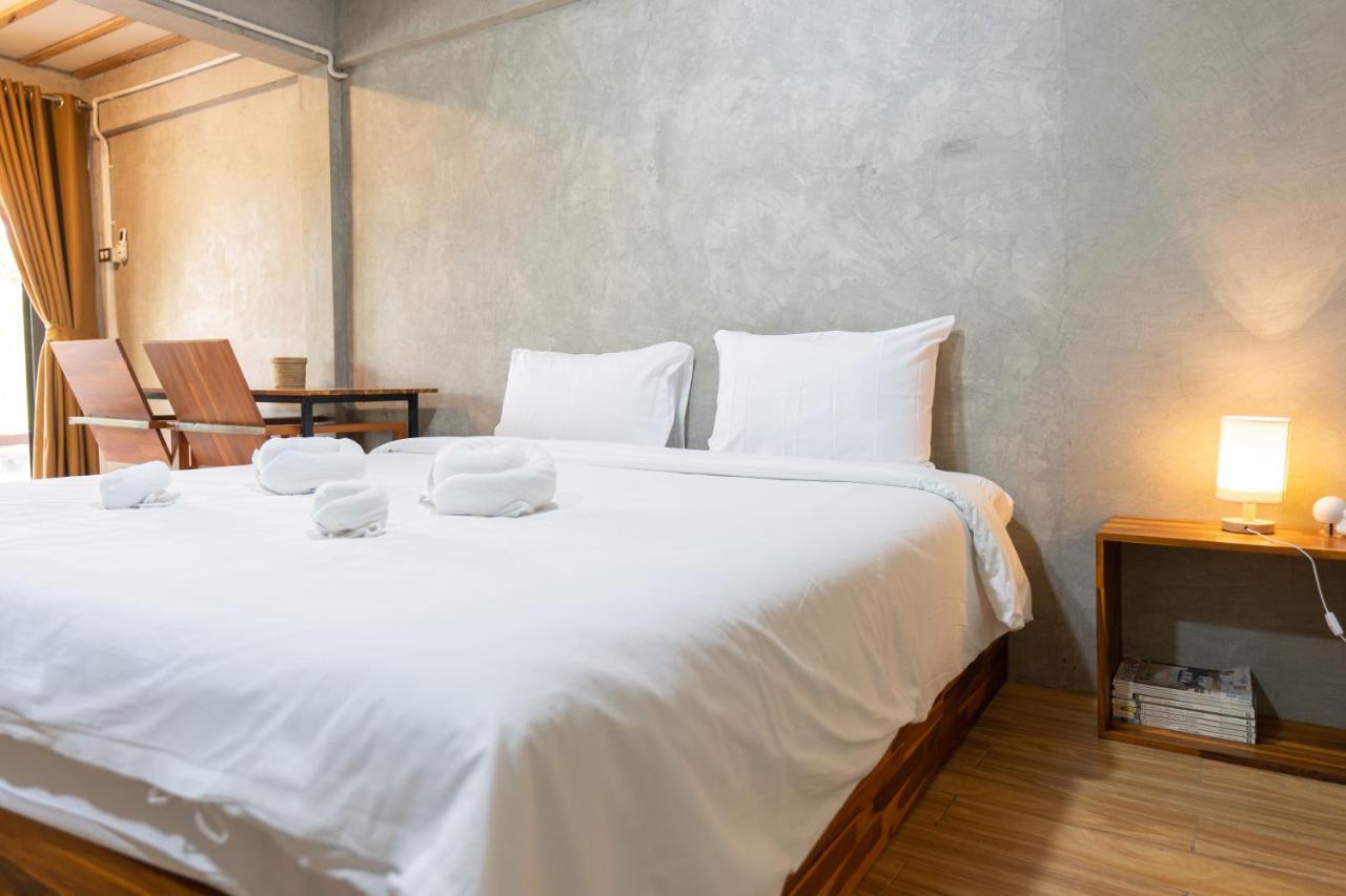 Banmai87 Guest House บ้านไม้87 เกสต์เฮ้าส์ Phra Nakhon Si Ayutthaya Exterior photo