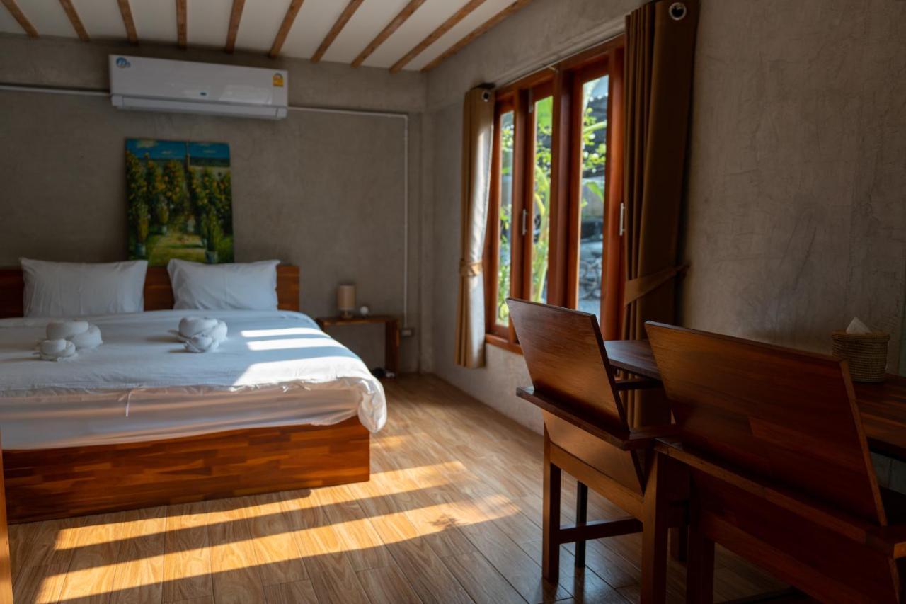 Banmai87 Guest House บ้านไม้87 เกสต์เฮ้าส์ Phra Nakhon Si Ayutthaya Exterior photo