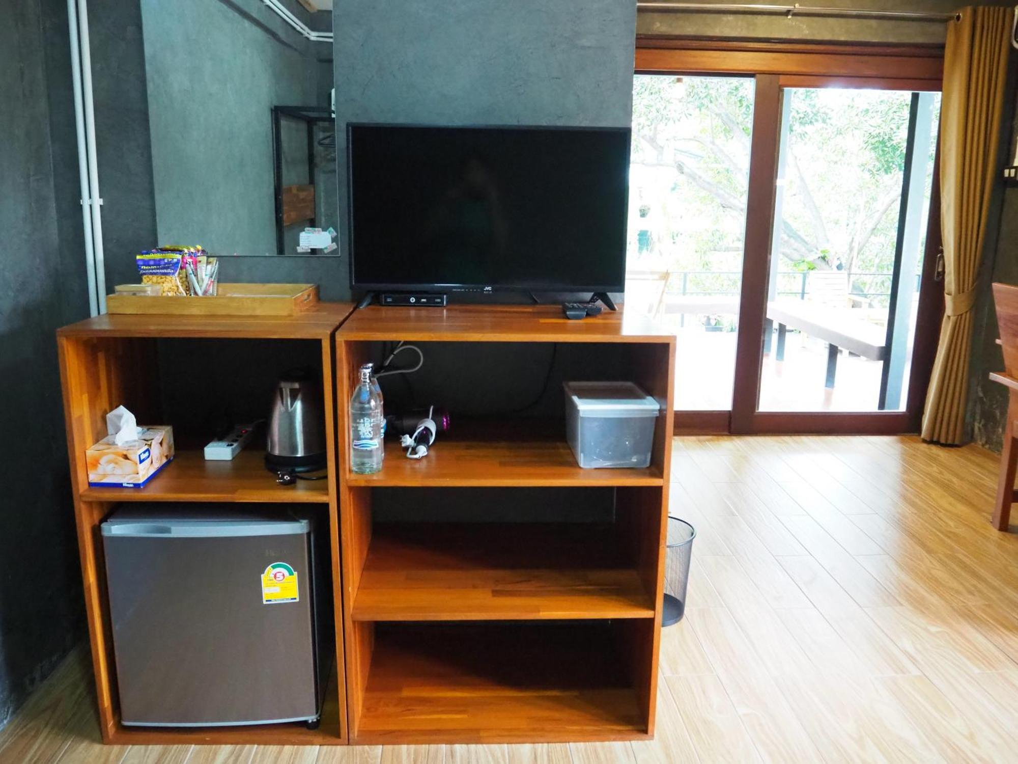 Banmai87 Guest House บ้านไม้87 เกสต์เฮ้าส์ Phra Nakhon Si Ayutthaya Exterior photo